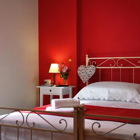 Guest house Marcella House - Near The