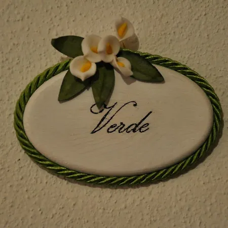 Marcella House - Near The