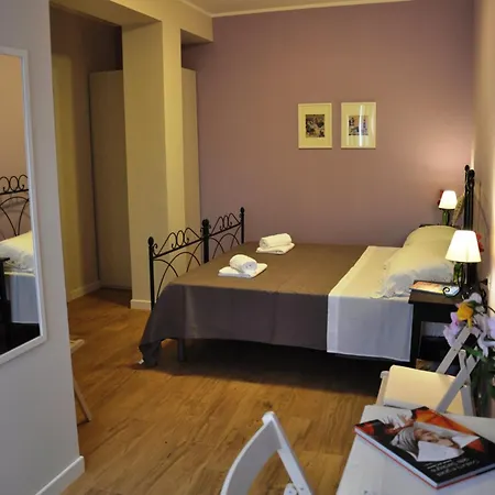 Marcella House - Near The
