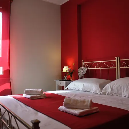 Marcella House - Near The