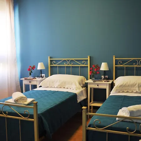 Marcella House - Near The Vendégház