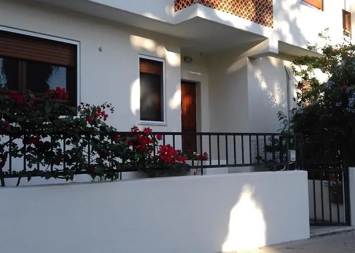 Marcella House - Near The *