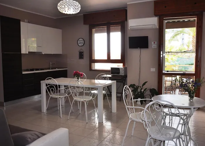 Marcella House - Near The Cagliari