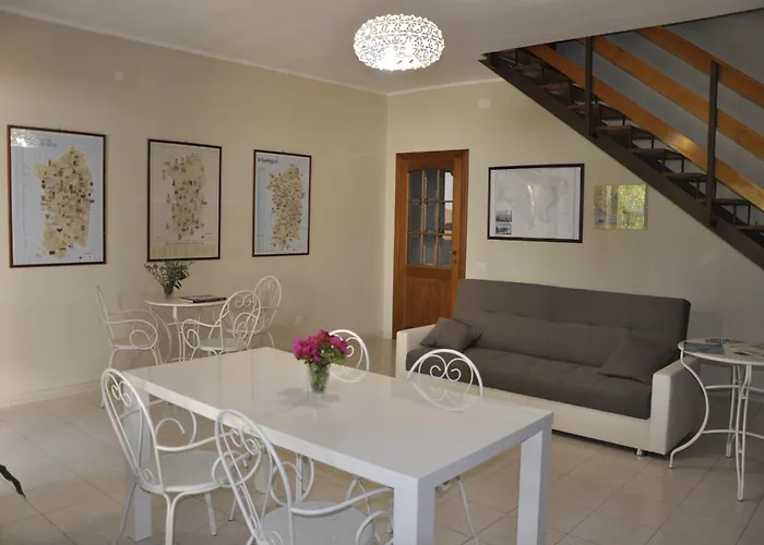 Marcella House - Near The Vendégház Cagliari